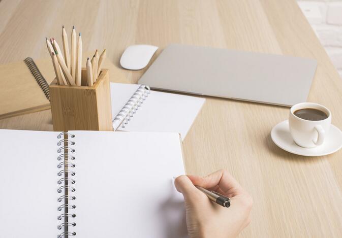 如何降低高级经济师职称论文重复率