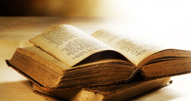 专著封面上有副主编名字吗