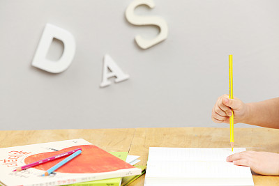 17万字教育专著出版多少钱