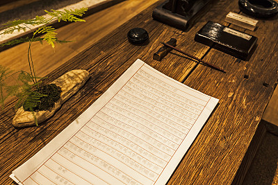 高职教师自费出版教材多钱